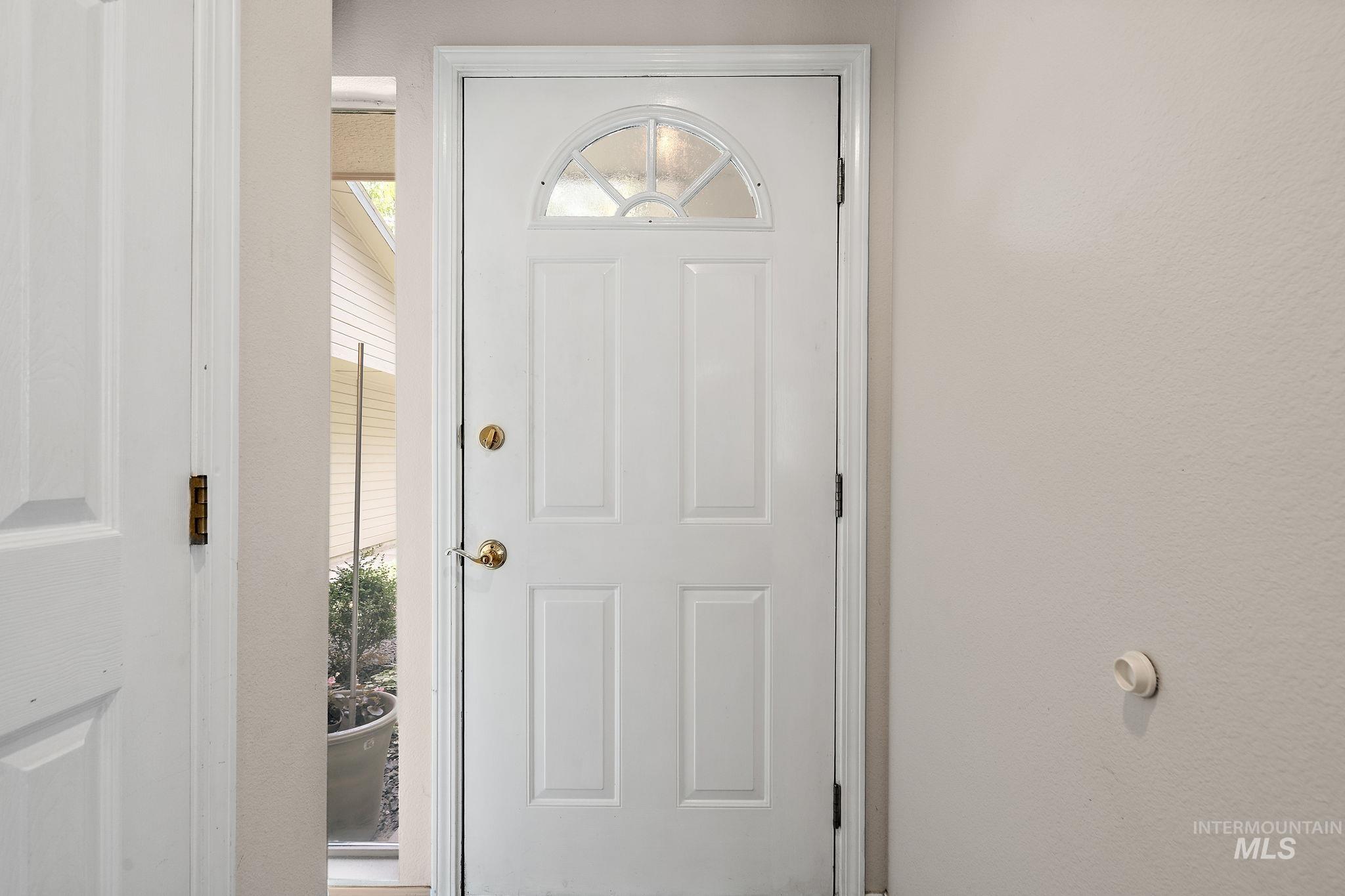 Foyer entrance featuring plenty of natural light