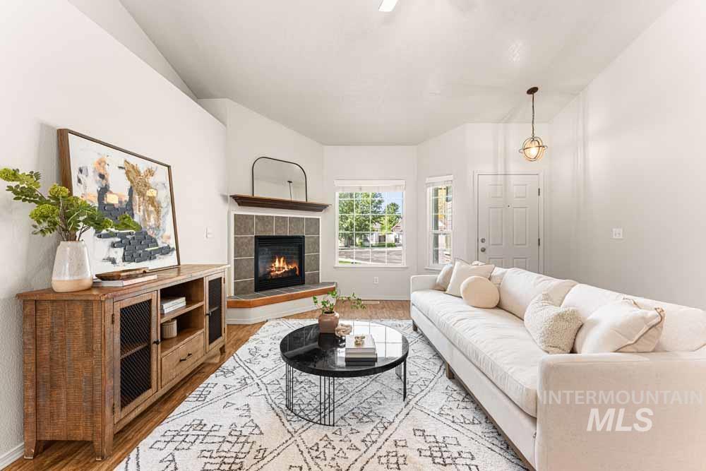 5864 S Mandolin Place, Boise, Idaho 83709, 3 Bedrooms, 2 Bathrooms, Residential For Sale, Price $449,900, 98961242