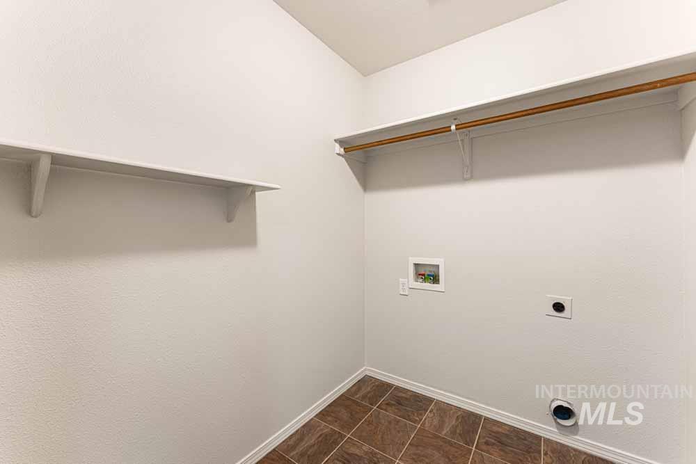 5864 S Mandolin Place, Boise, Idaho 83709, 3 Bedrooms, 2 Bathrooms, Residential For Sale, Price $449,900, 98961242