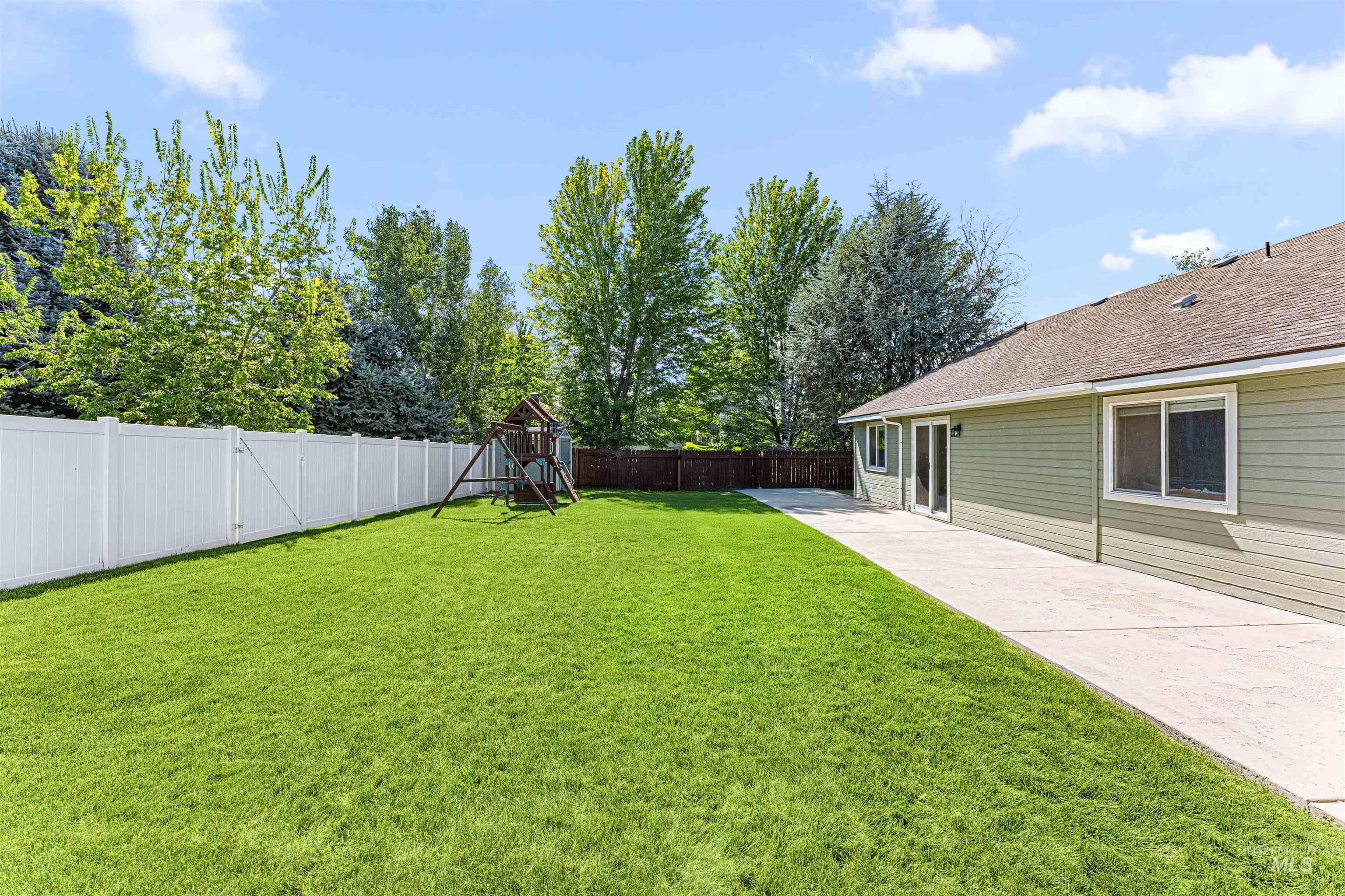 5864 S Mandolin Place, Boise, Idaho 83709, 3 Bedrooms, 2 Bathrooms, Residential For Sale, Price $449,900, 98961242