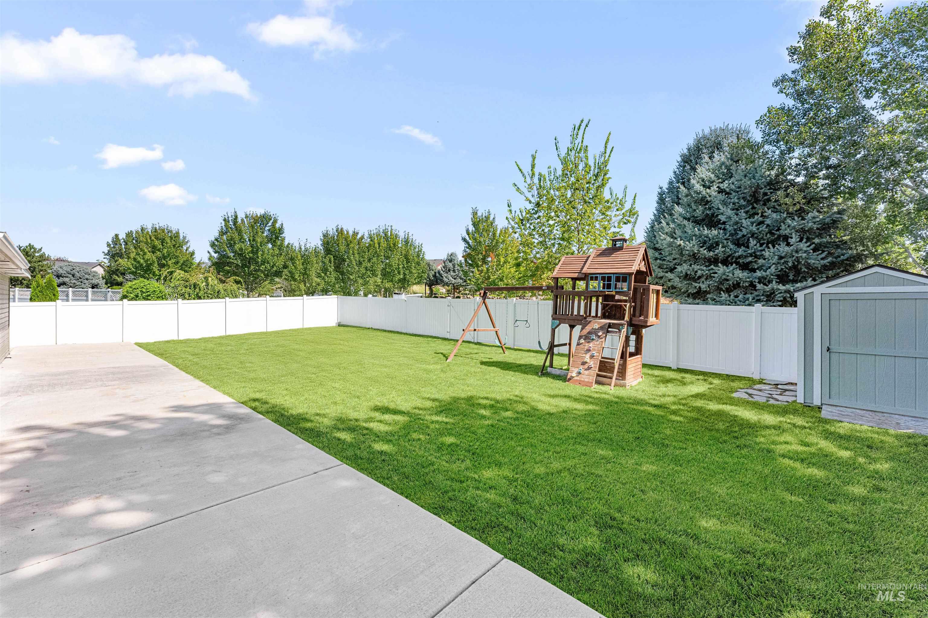 5864 S Mandolin Place, Boise, Idaho 83709, 3 Bedrooms, 2 Bathrooms, Residential For Sale, Price $449,900, 98961242