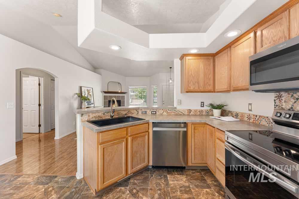5864 S Mandolin Place, Boise, Idaho 83709, 3 Bedrooms, 2 Bathrooms, Residential For Sale, Price $449,900, 98961242