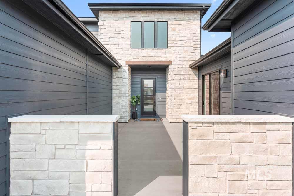 893 N Danville Ave, Eagle, Idaho 83616, 4 Bedrooms, 4.5 Bathrooms, Residential For Sale, Price $1,250,000, 98961243