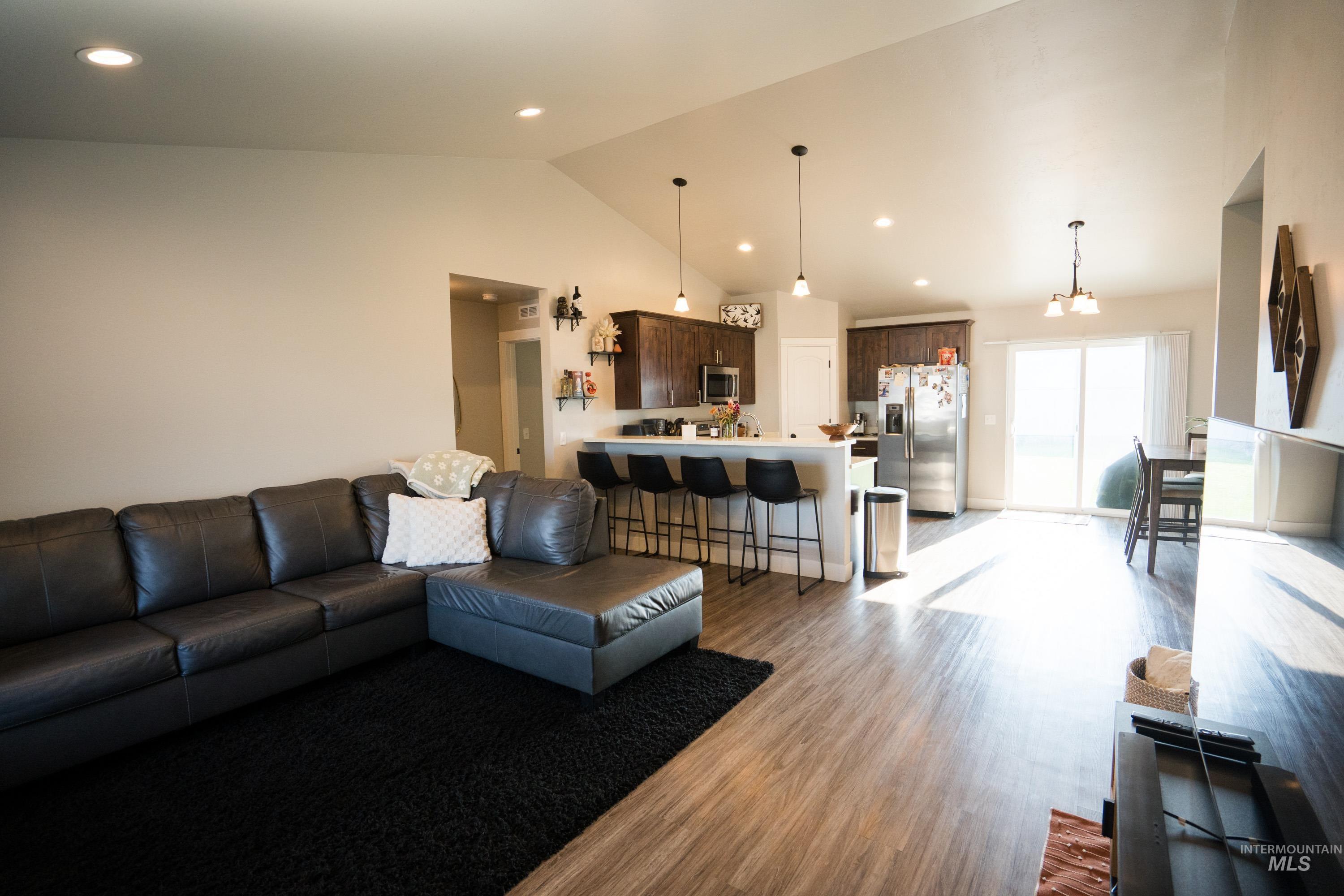 345 Miller Ave, Burley, Idaho 83318, 3 Bedrooms, 2 Bathrooms, Residential For Sale, Price $315,000, 98961246