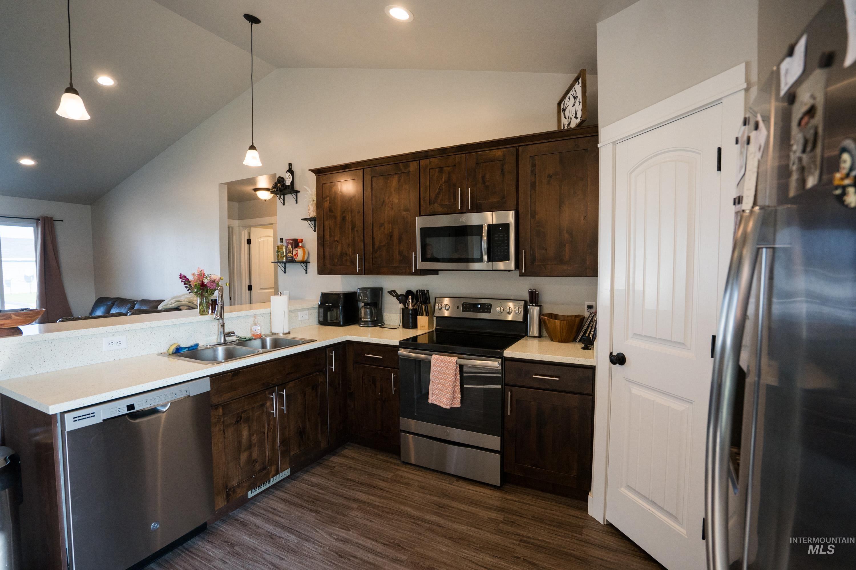 345 Miller Ave, Burley, Idaho 83318, 3 Bedrooms, 2 Bathrooms, Residential For Sale, Price $315,000, 98961246
