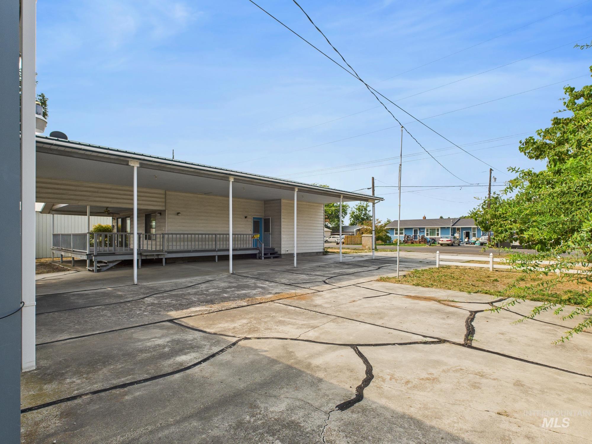 3507 10th Street, Lewiston, Idaho 83501, 2 Bedrooms, 2 Bathrooms, Residential For Sale, Price $449,000, 98961248