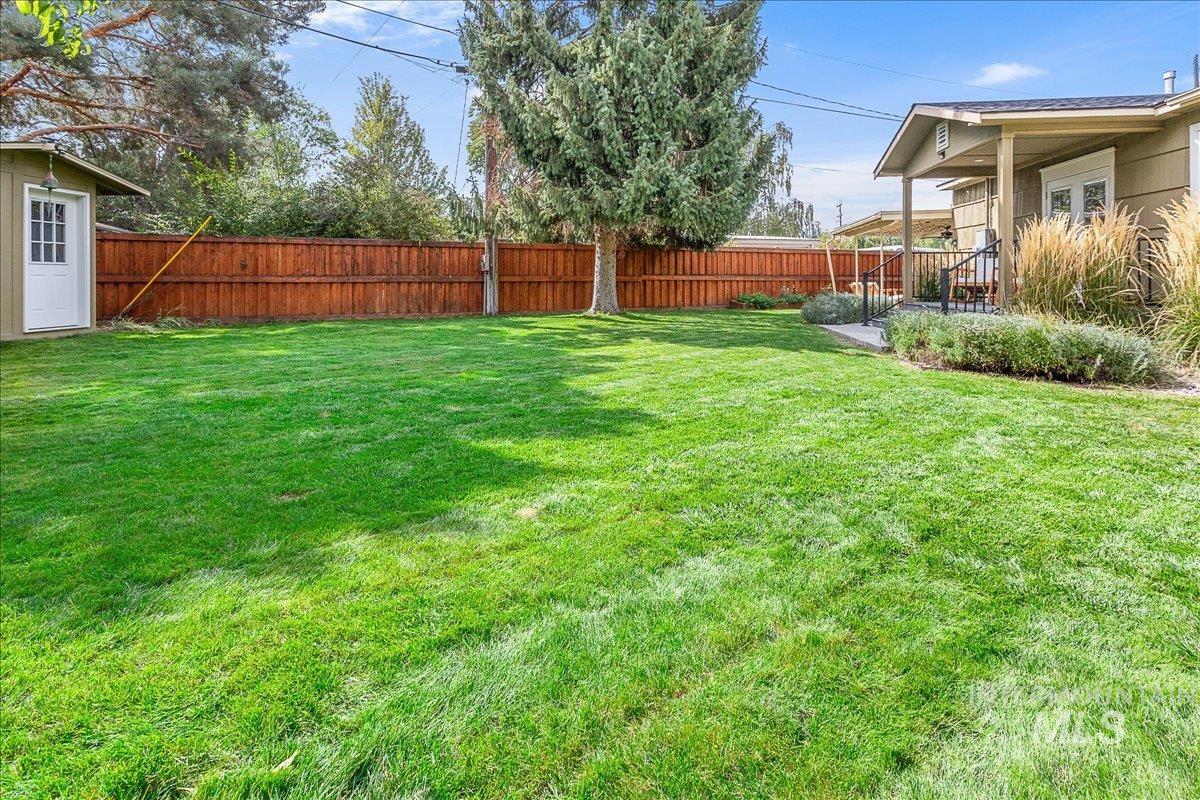 3625 W Tulara Dr, Boise, Idaho 83706, 3 Bedrooms, 2 Bathrooms, Residential For Sale, Price $665,000, 98961249