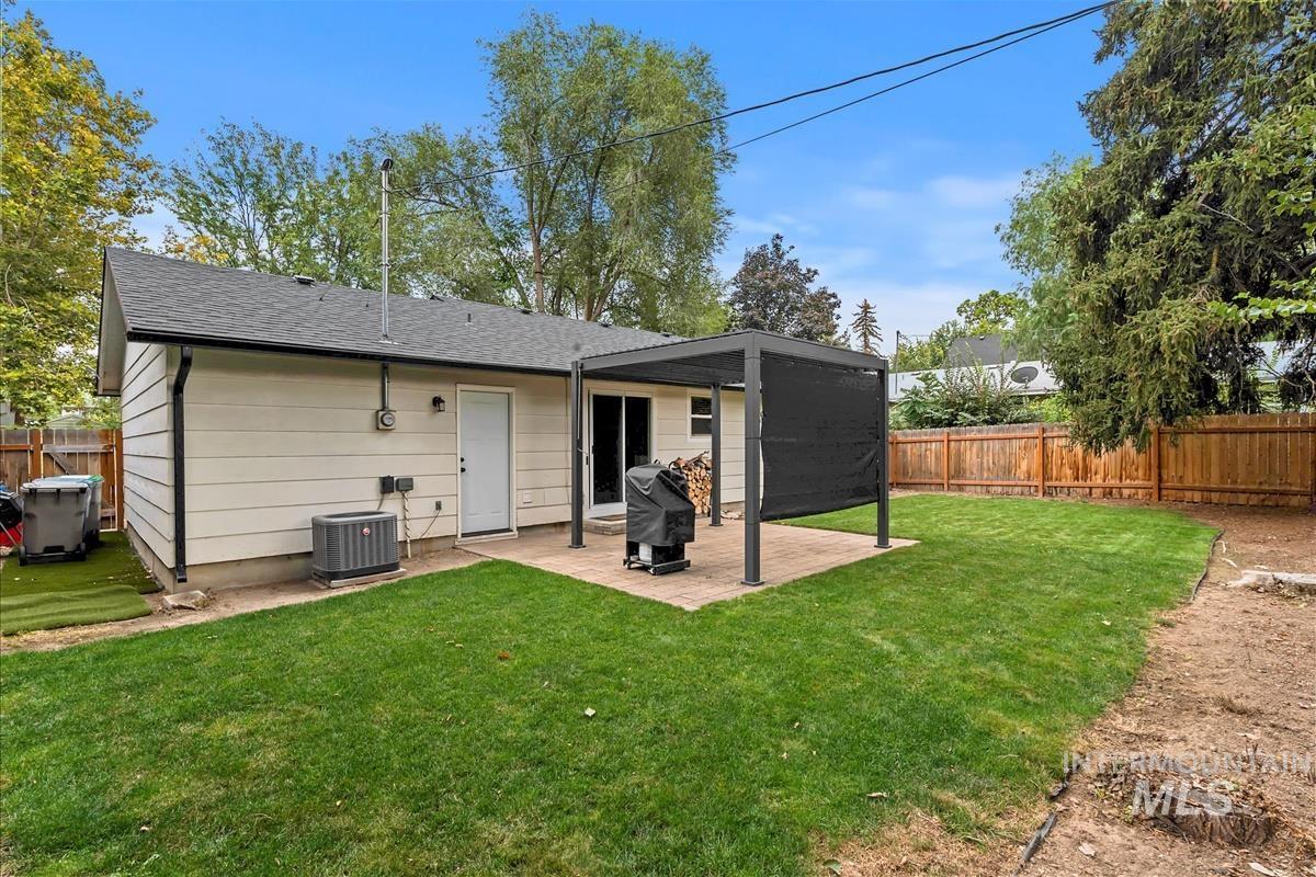 1467 S Grant Ave., Boise, Idaho 83706, 2 Bedrooms, 1 Bathroom, Residential For Sale, Price $419,900, 98961250
