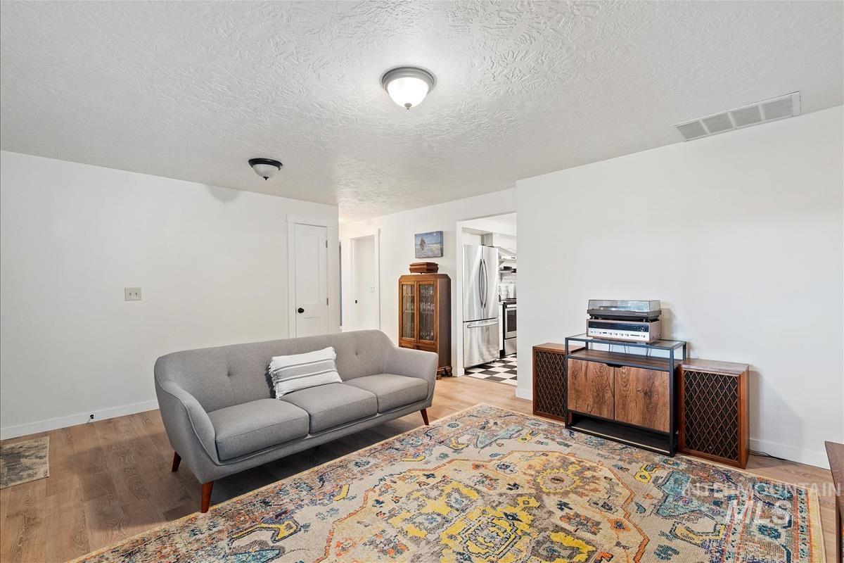 1467 S Grant Ave., Boise, Idaho 83706, 2 Bedrooms, 1 Bathroom, Residential For Sale, Price $419,900, 98961250