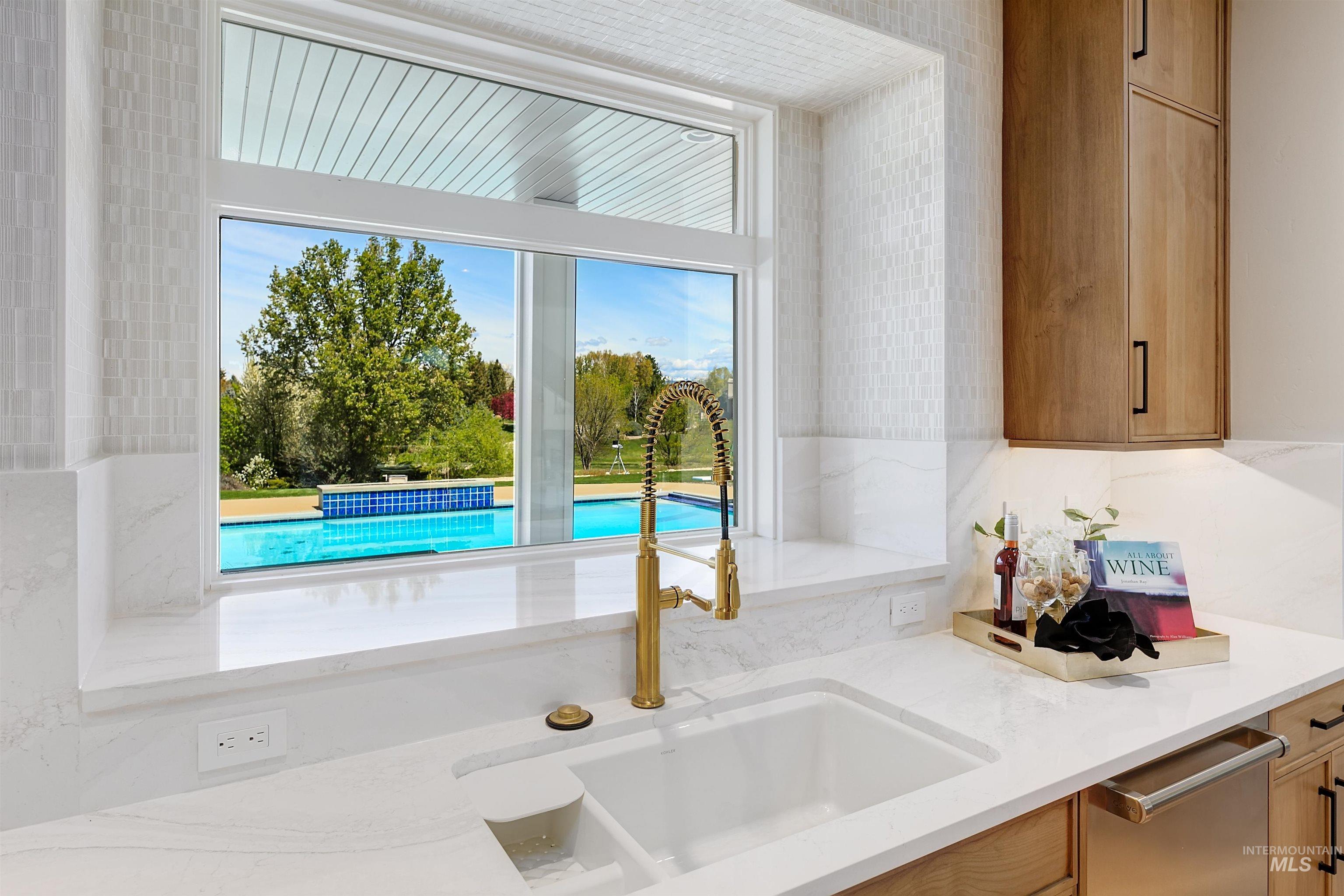 7014 N Spurwing Way, Meridian, Idaho 83646, 4 Bedrooms, 5 Bathrooms, Residential For Sale, Price $2,550,000, 98961251
