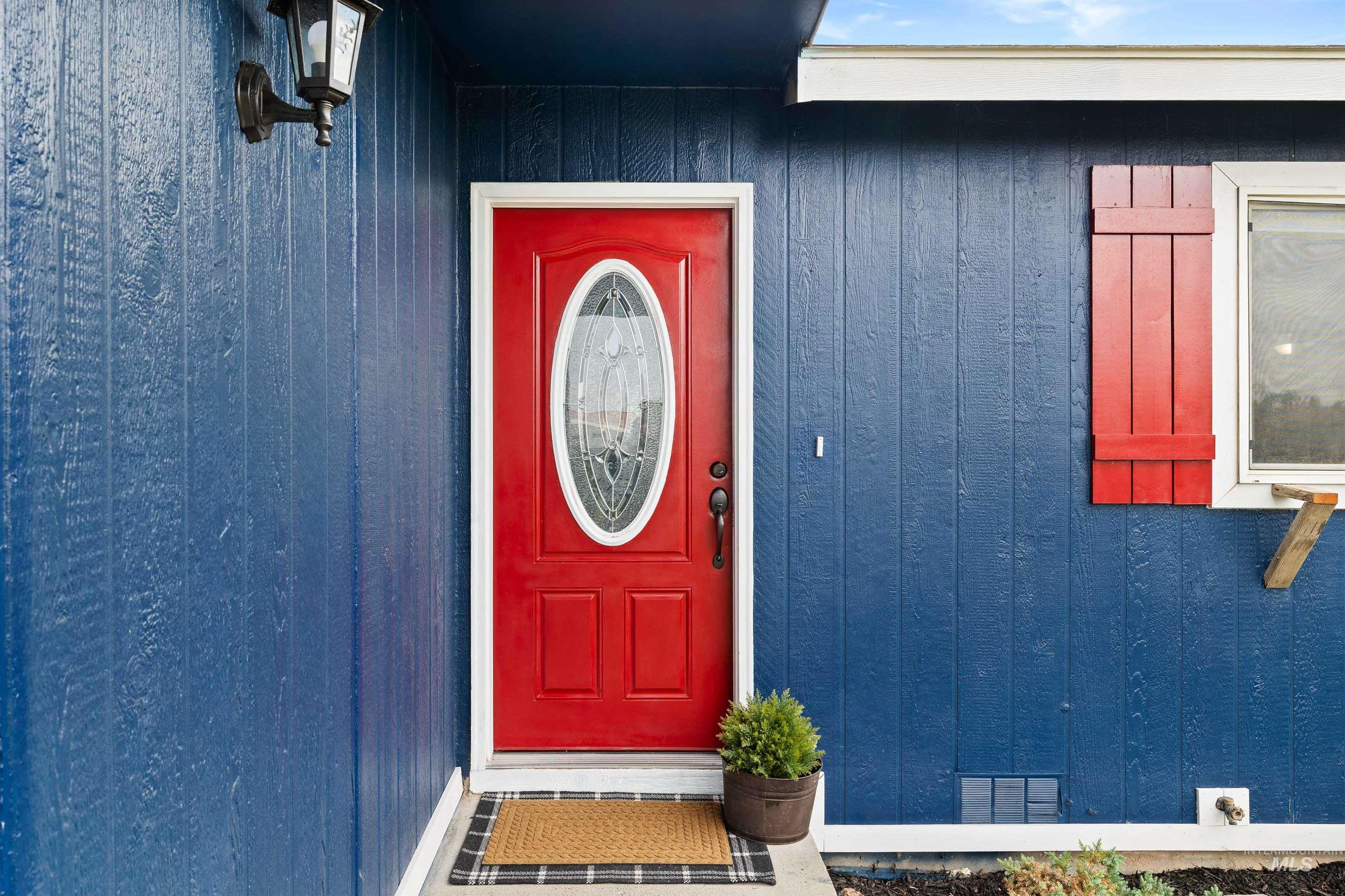 Entrance to property