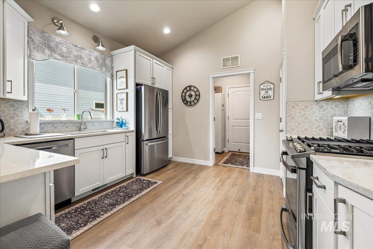 10395 McKinley St, Nampa, Idaho 83687, 3 Bedrooms, 2 Bathrooms, Residential For Sale, Price $470,000, 98961256