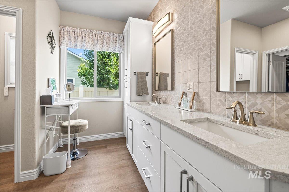 10395 McKinley St, Nampa, Idaho 83687, 3 Bedrooms, 2 Bathrooms, Residential For Sale, Price $470,000, 98961256