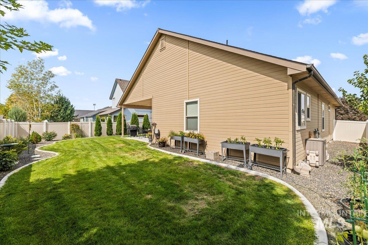 10395 McKinley St, Nampa, Idaho 83687, 3 Bedrooms, 2 Bathrooms, Residential For Sale, Price $470,000, 98961256