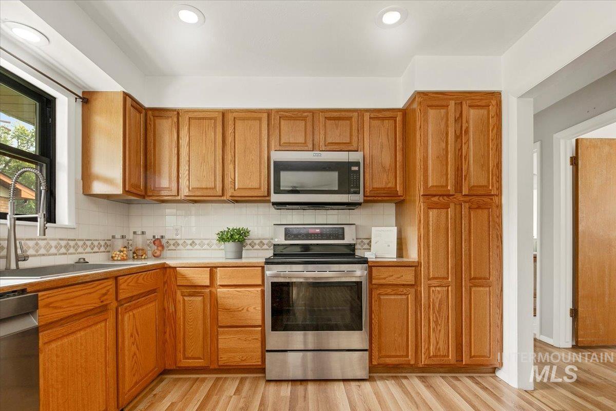 2106 N 32nd, Boise, Idaho 83703, 4 Bedrooms, 2 Bathrooms, Residential For Sale, Price $749,900, 98961258