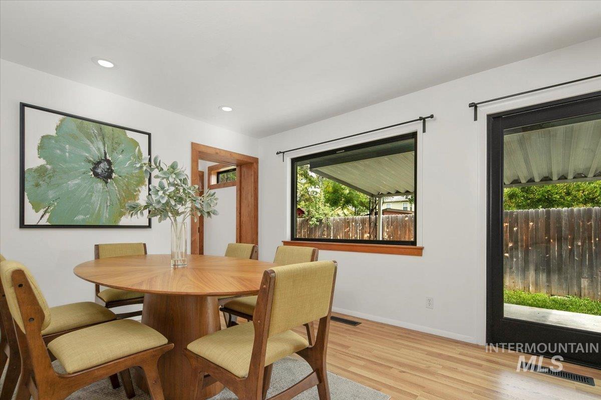 2106 N 32nd, Boise, Idaho 83703, 4 Bedrooms, 2 Bathrooms, Residential For Sale, Price $749,900, 98961258