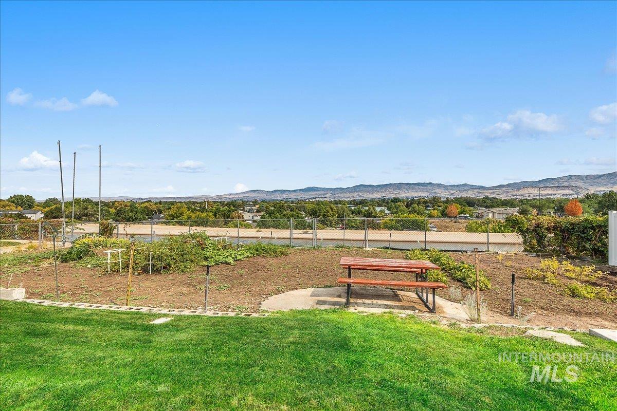 2800 W Sunrise Rim Rd, Boise, Idaho 83705, 4 Bedrooms, 2.5 Bathrooms, Residential For Sale, Price $599,000, 98961262
