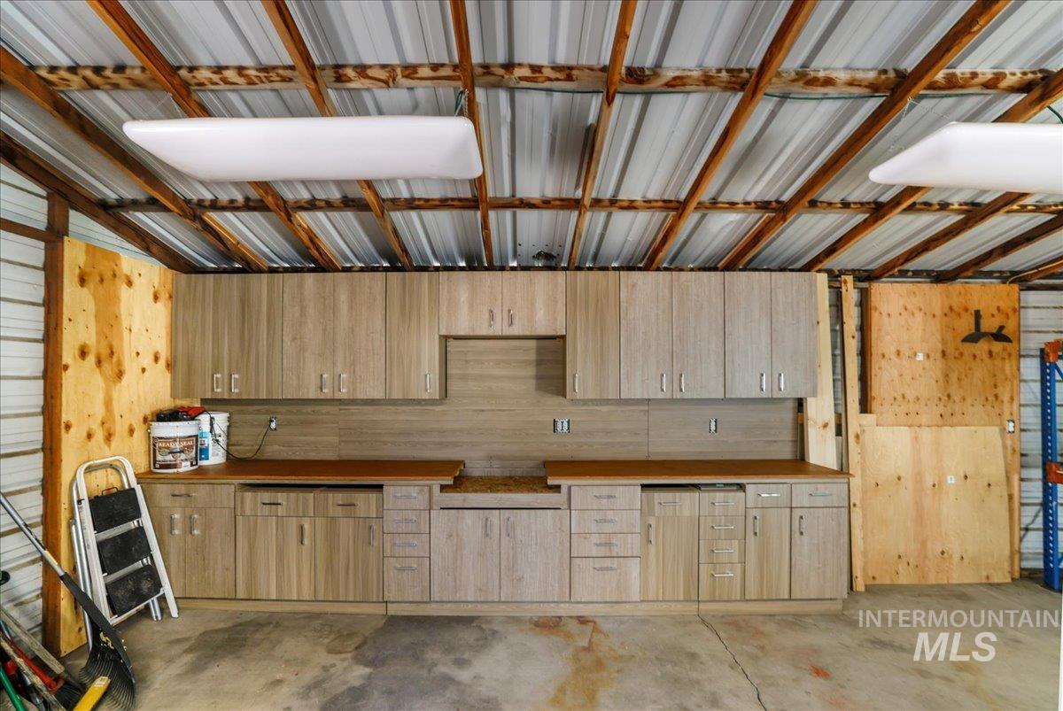 606 Montana Street, Gooding, Idaho 83330, 5 Bedrooms, 2 Bathrooms, Residential For Sale, Price $315,000, 98961265