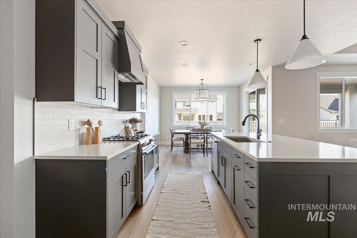 10415 Stony Oak St., Nampa, Idaho 83687, 3 Bedrooms, 3 Bathrooms, Residential For Sale, Price $554,900, 98961266