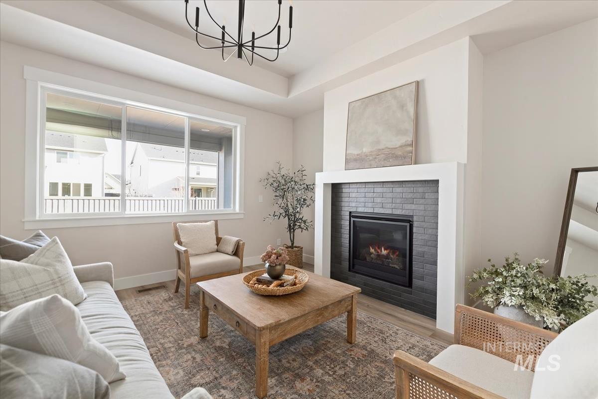 10415 Stony Oak St., Nampa, Idaho 83687, 3 Bedrooms, 3 Bathrooms, Residential For Sale, Price $554,900, 98961266