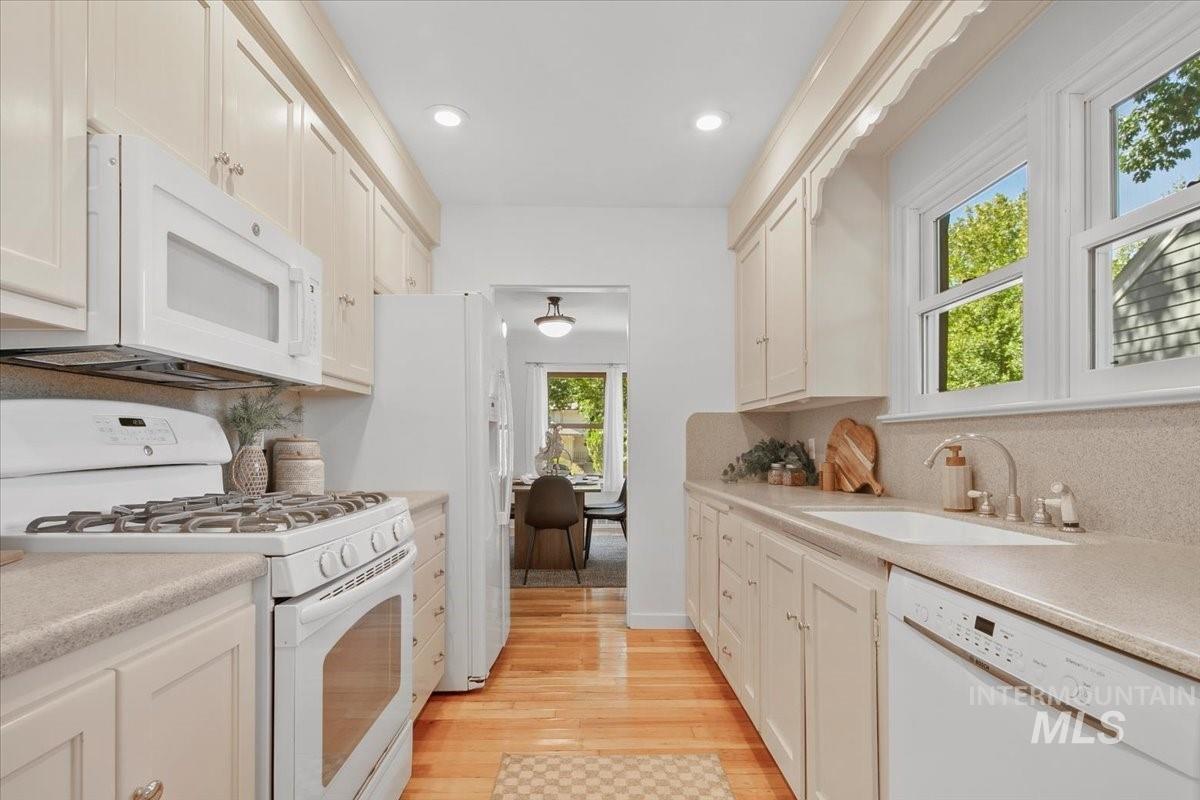 1802 W Bannock St, Boise, Idaho 83702, 4 Bedrooms, 2 Bathrooms, Residential Income For Sale, Price $974,900, 98961271