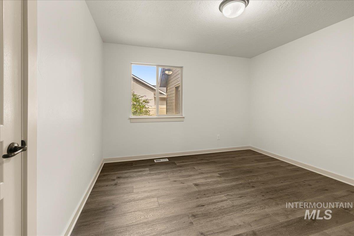 5979 S Atwell Grove Ave, Boise, Idaho 83709, 3 Bedrooms, 2 Bathrooms, Residential For Sale, Price $525,000, 98961285