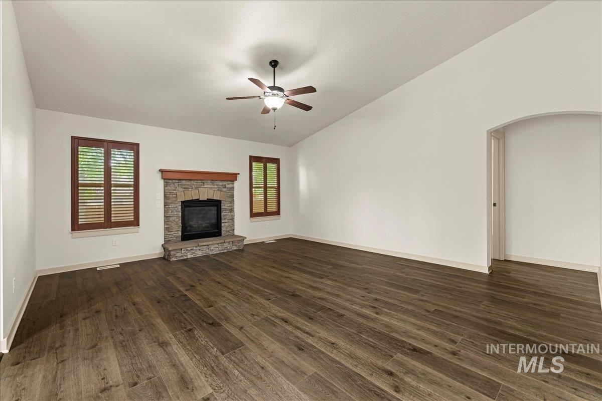 5979 S Atwell Grove Ave, Boise, Idaho 83709, 3 Bedrooms, 2 Bathrooms, Residential For Sale, Price $525,000, 98961285