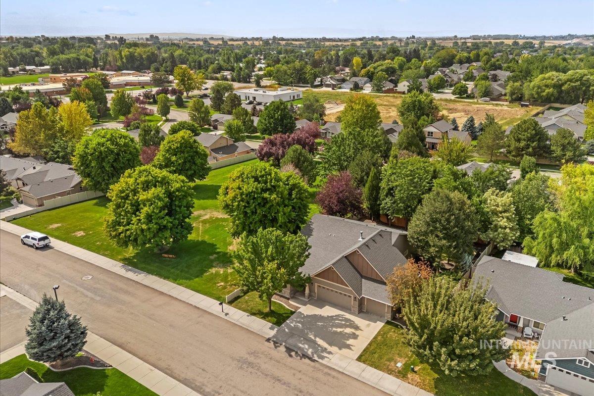 5979 S Atwell Grove Ave, Boise, Idaho 83709, 3 Bedrooms, 2 Bathrooms, Residential For Sale, Price $525,000, 98961285