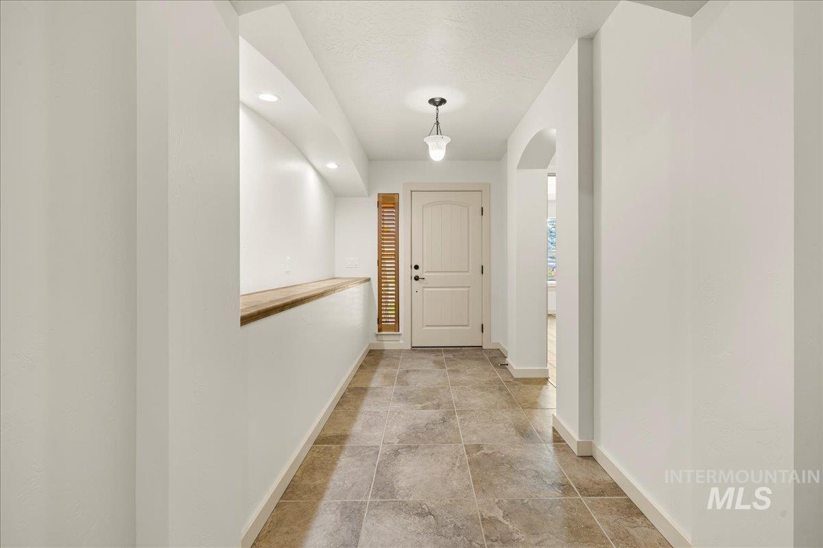 5979 S Atwell Grove Ave, Boise, Idaho 83709, 3 Bedrooms, 2 Bathrooms, Residential For Sale, Price $525,000, 98961285
