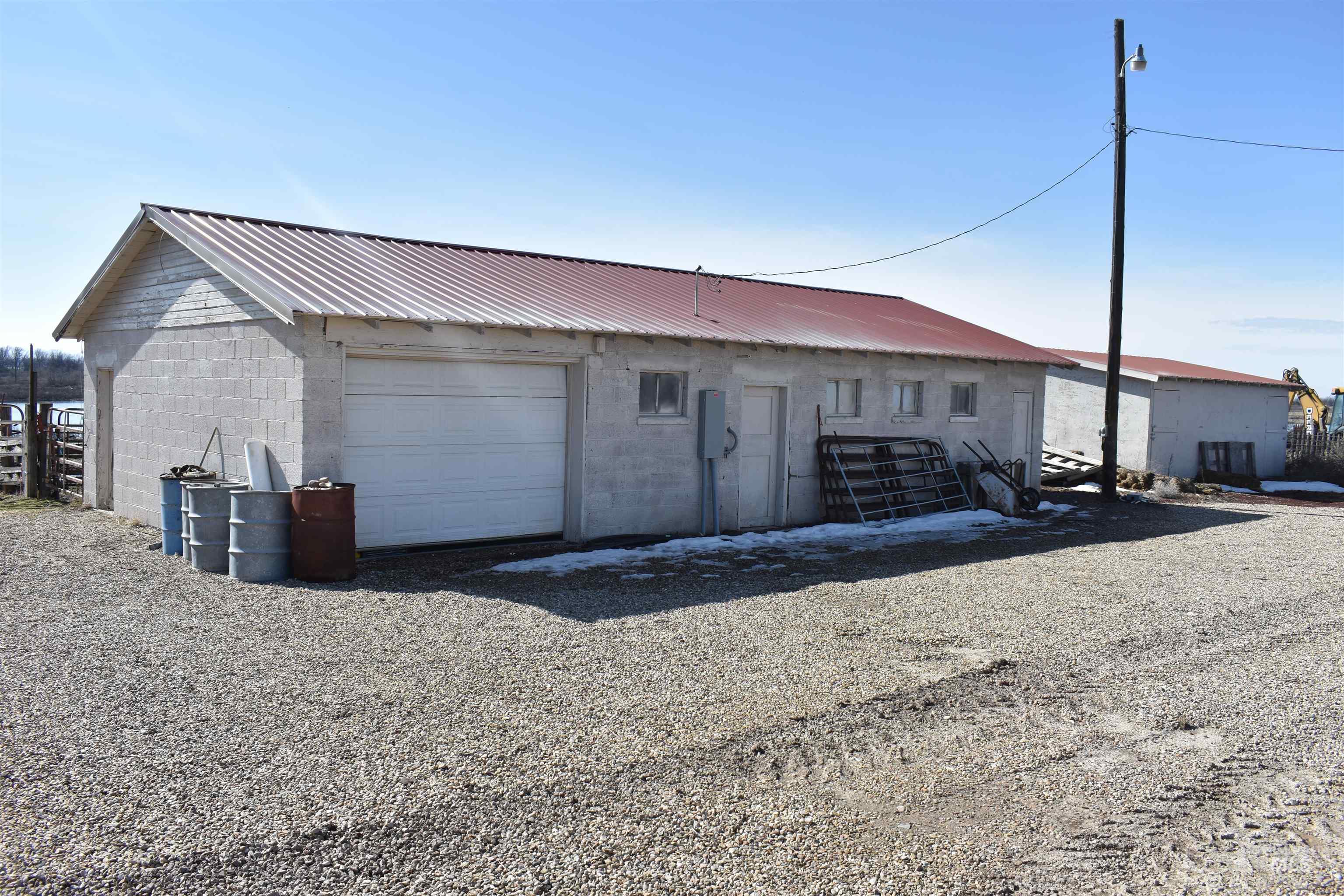 17531 hwy 20-26, Caldwell, Idaho 83607, 3 Bedrooms, 2 Bathrooms, Residential For Sale, Price $1,600,000, 98961286