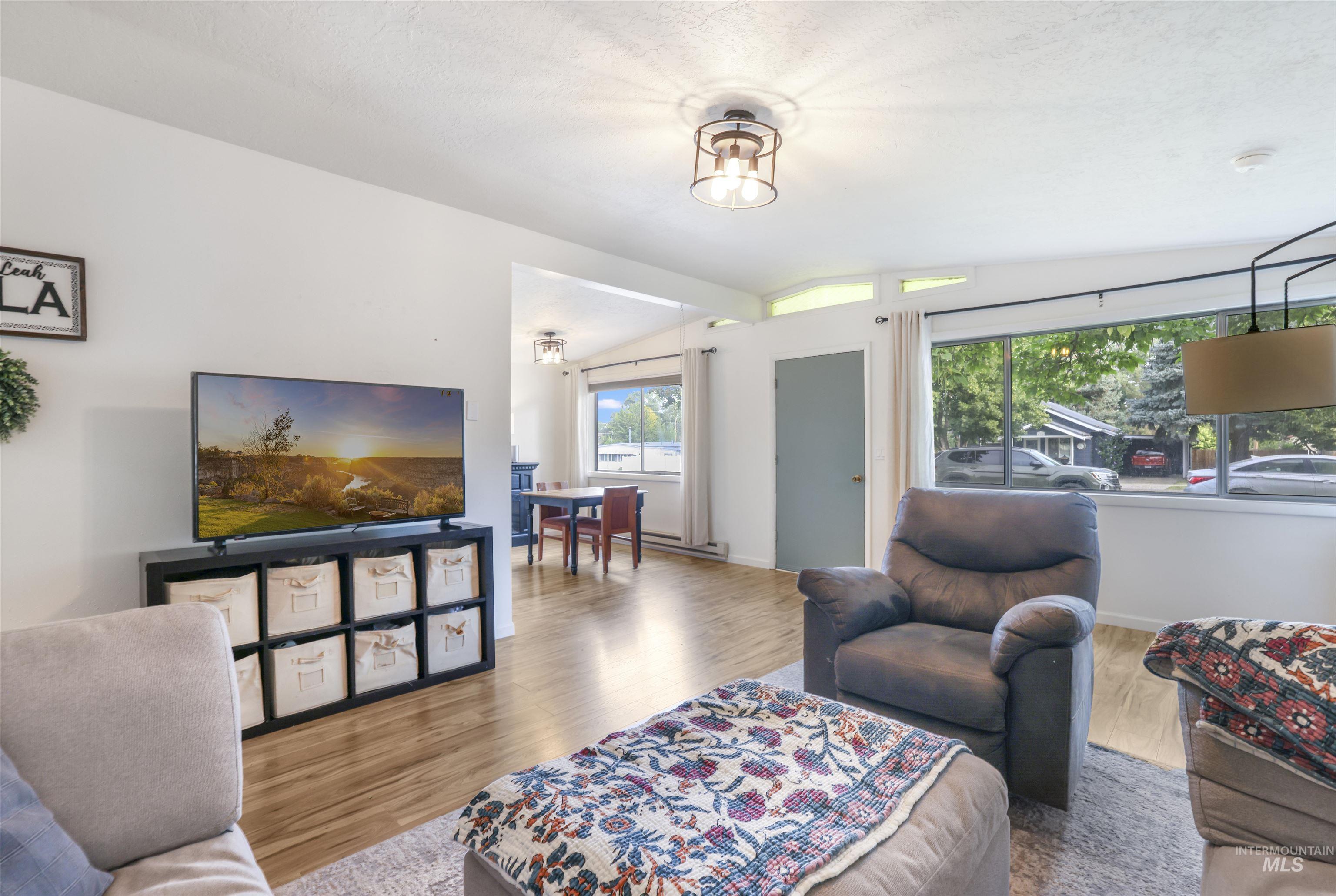 419 E Ave E, Jerome, Idaho 83338, 3 Bedrooms, 1.5 Bathrooms, Residential For Sale, Price $269,000, 98961287