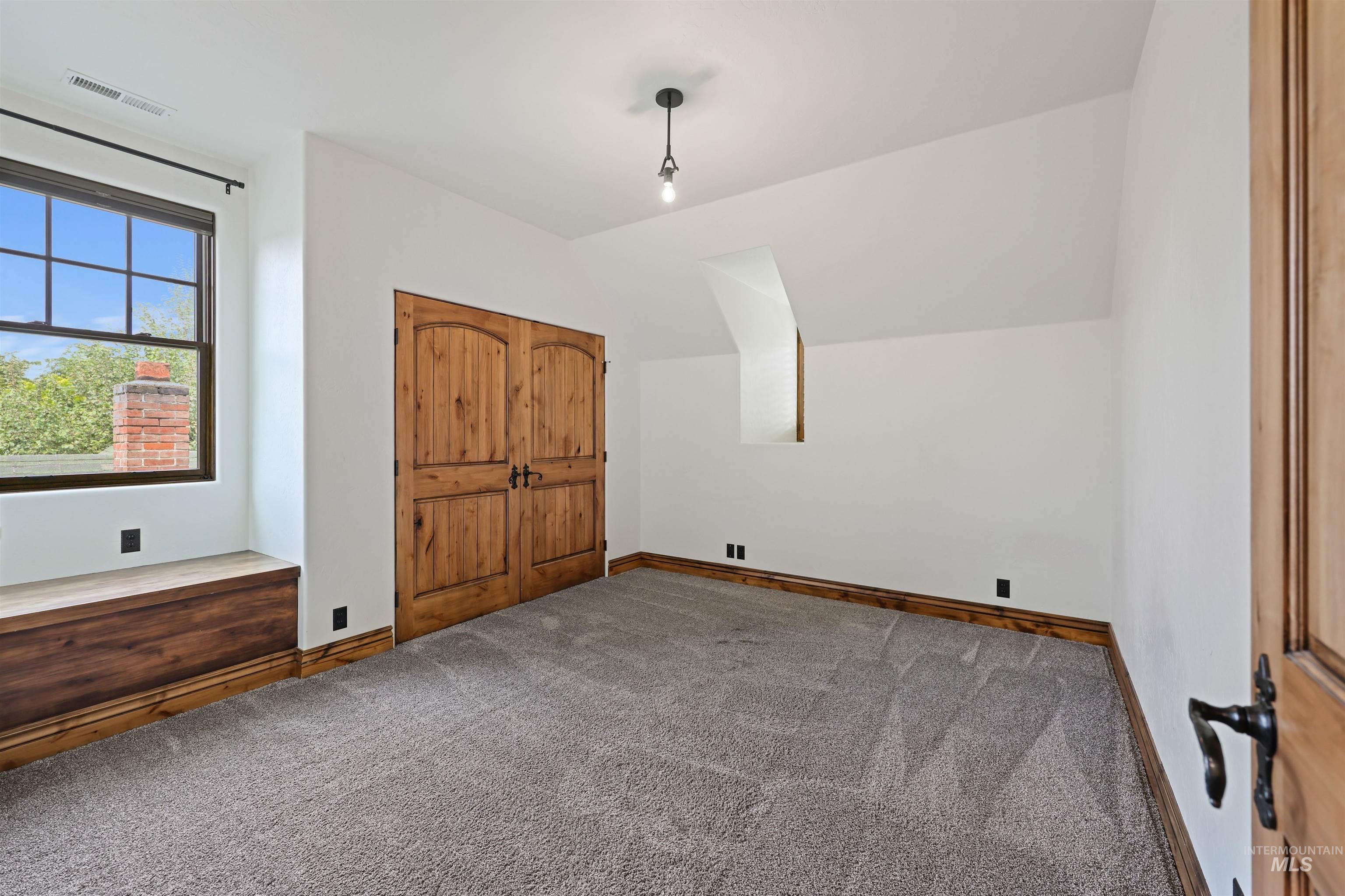 1905 W Washington Street, Boise, Idaho 83702, 5 Bedrooms, 3.5 Bathrooms, Residential For Sale, Price $1,799,900, 98961294