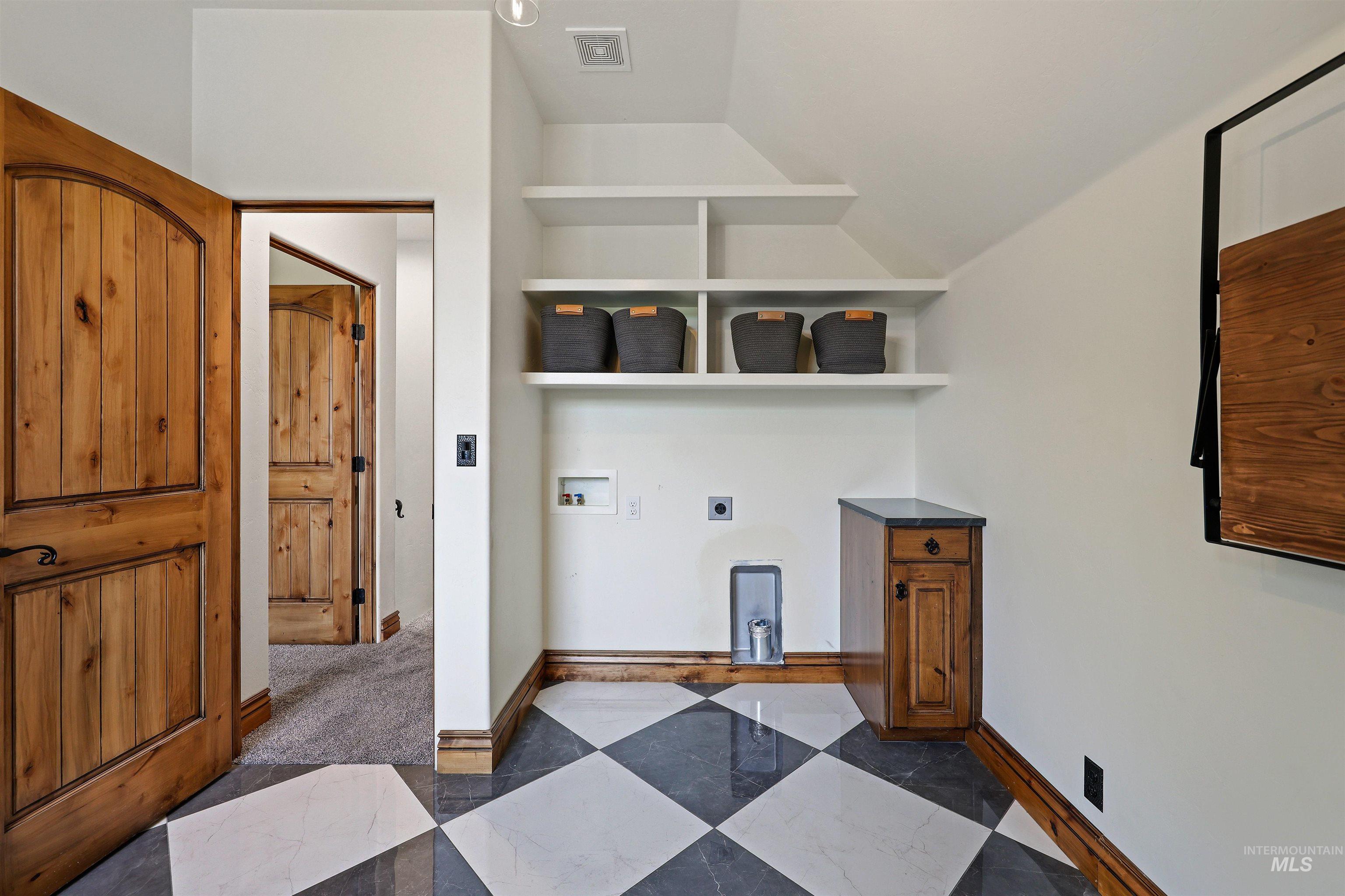 1905 W Washington Street, Boise, Idaho 83702, 5 Bedrooms, 3.5 Bathrooms, Residential For Sale, Price $1,799,900, 98961294