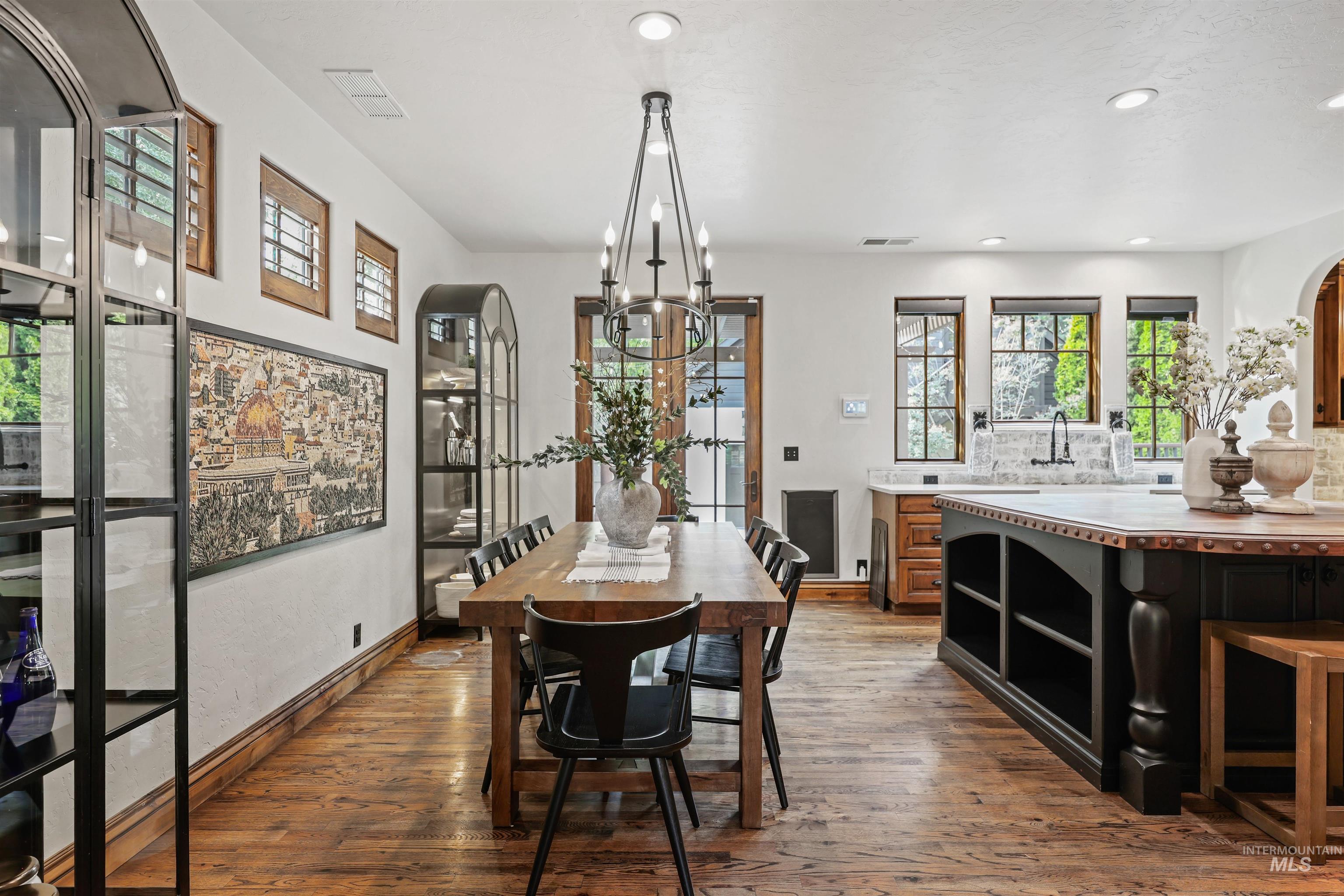 1905 W Washington Street, Boise, Idaho 83702, 5 Bedrooms, 3.5 Bathrooms, Residential For Sale, Price $1,799,900, 98961294
