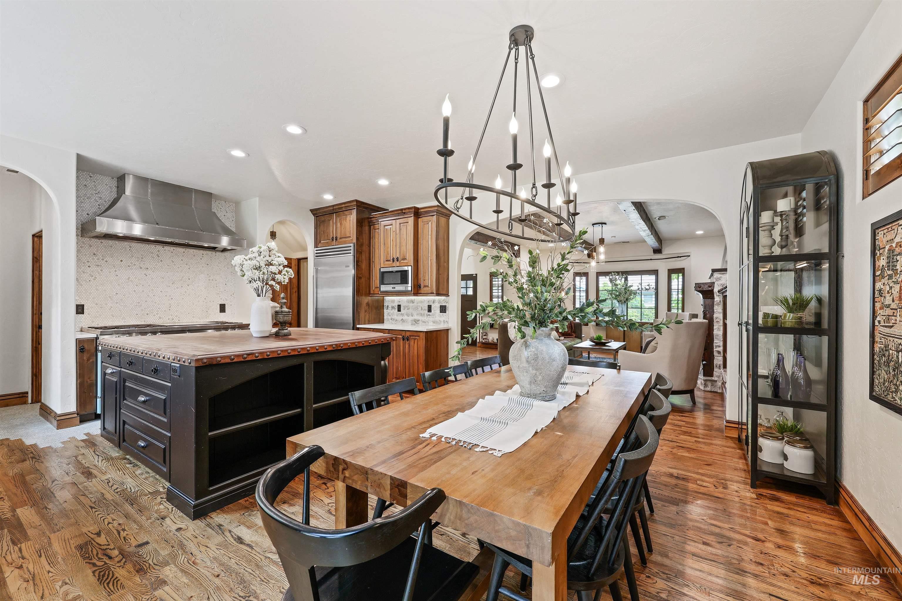 1905 W Washington Street, Boise, Idaho 83702, 5 Bedrooms, 3.5 Bathrooms, Residential For Sale, Price $1,799,900, 98961294