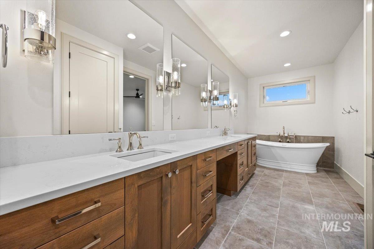 7462 E Newcastle Dr, Nampa, Idaho 83687, 3 Bedrooms, 3 Bathrooms, Residential For Sale, Price $959,900, 98961296