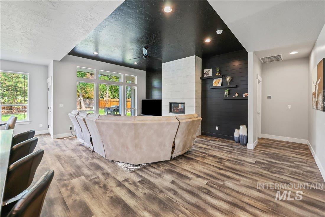 2033 S Stonyfield Pl, Boise, Idaho 83709-5508, 3 Bedrooms, 2 Bathrooms, Residential For Sale, Price $515,000, 98961299