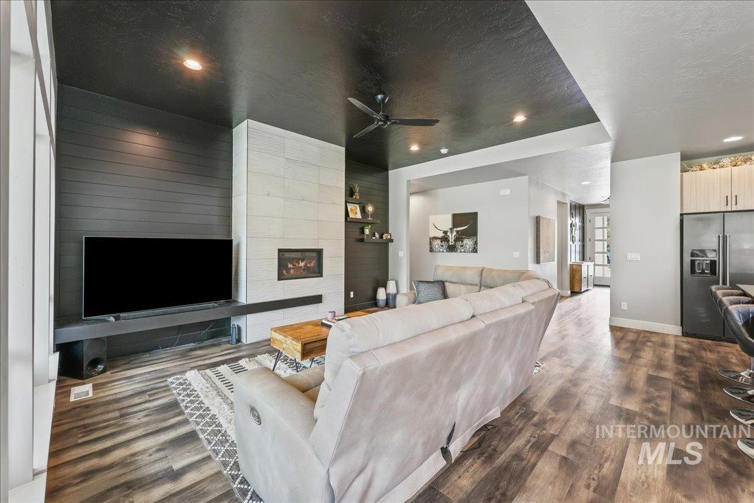 2033 S Stonyfield Pl, Boise, Idaho 83709-5508, 3 Bedrooms, 2 Bathrooms, Residential For Sale, Price $515,000, 98961299