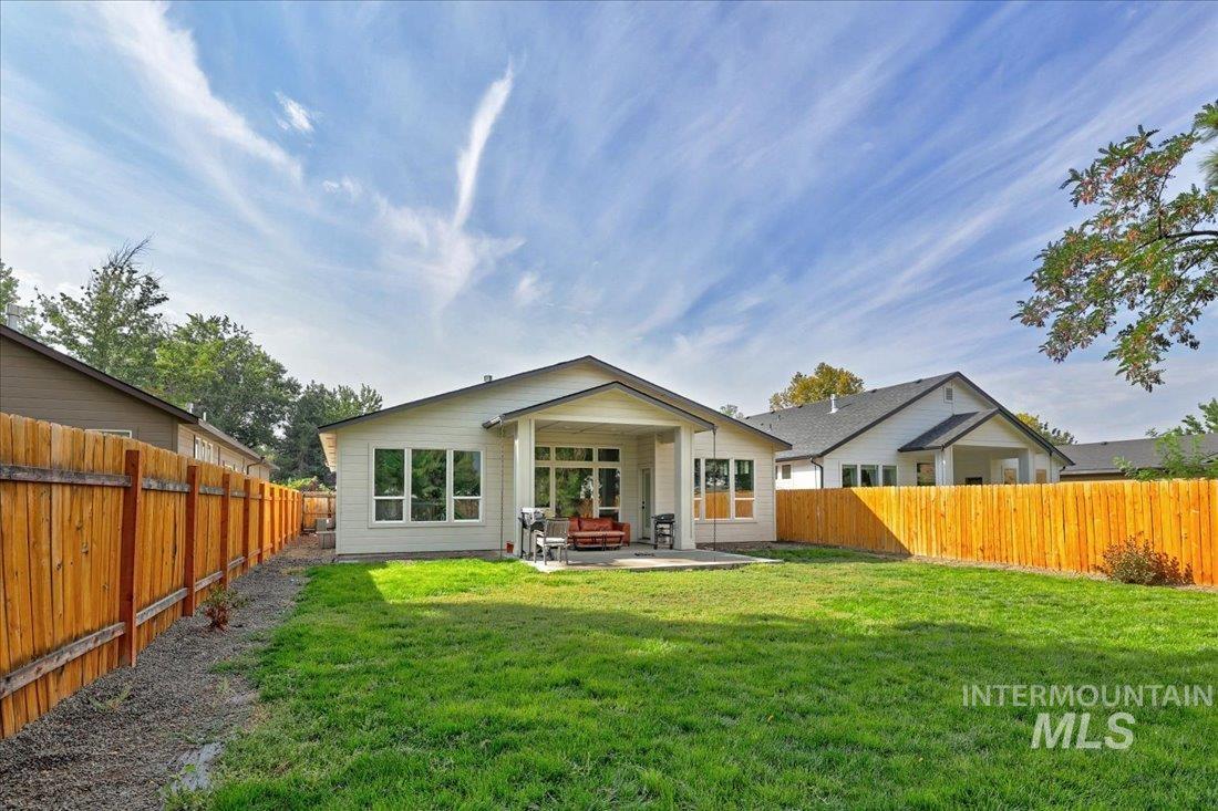 2033 S Stonyfield Pl, Boise, Idaho 83709-5508, 3 Bedrooms, 2 Bathrooms, Residential For Sale, Price $515,000, 98961299