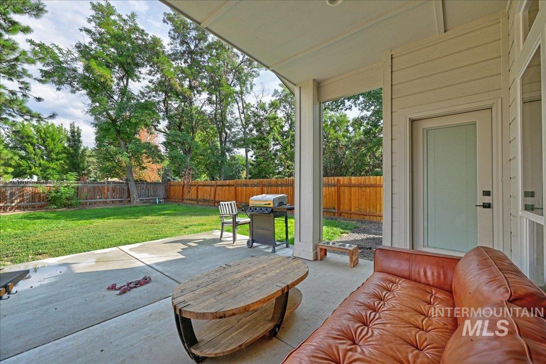 2033 S Stonyfield Pl, Boise, Idaho 83709-5508, 3 Bedrooms, 2 Bathrooms, Residential For Sale, Price $515,000, 98961299