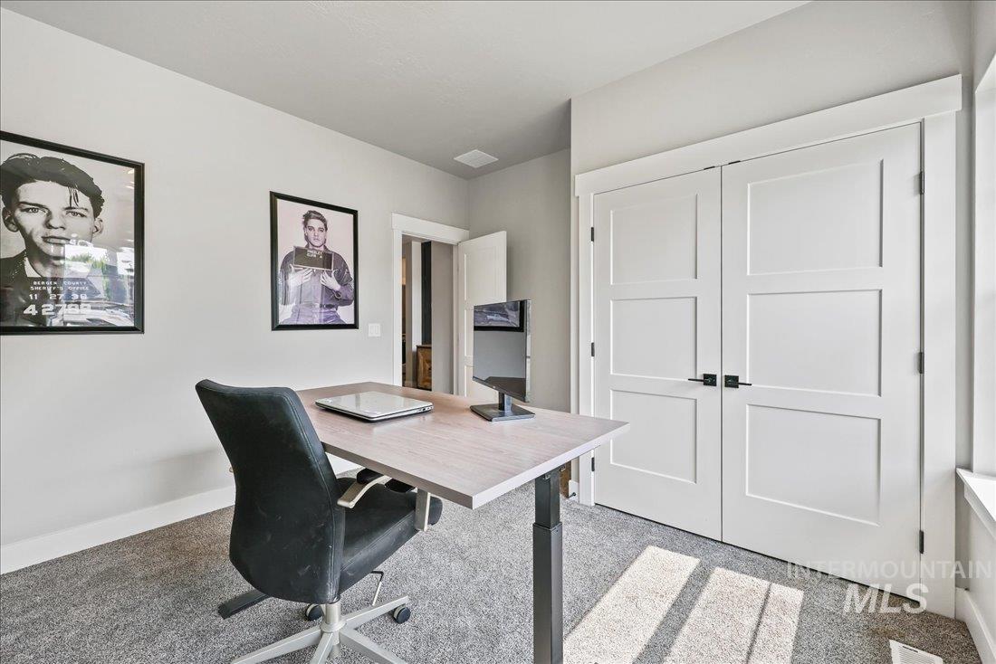 2033 S Stonyfield Pl, Boise, Idaho 83709-5508, 3 Bedrooms, 2 Bathrooms, Residential For Sale, Price $515,000, 98961299