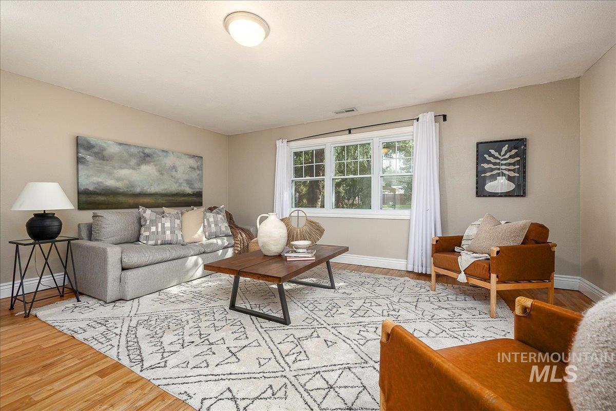 1113 N 20th St., Boise, Idaho 83702, 4 Bedrooms, 2 Bathrooms, Residential For Sale, Price $749,900, 98961303