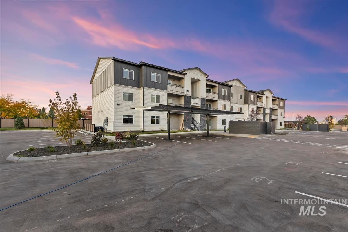 9848 W Sand Hill Dr, Nampa, Idaho 83687, Residential Income For Sale, Price $16,750,000, 98961304