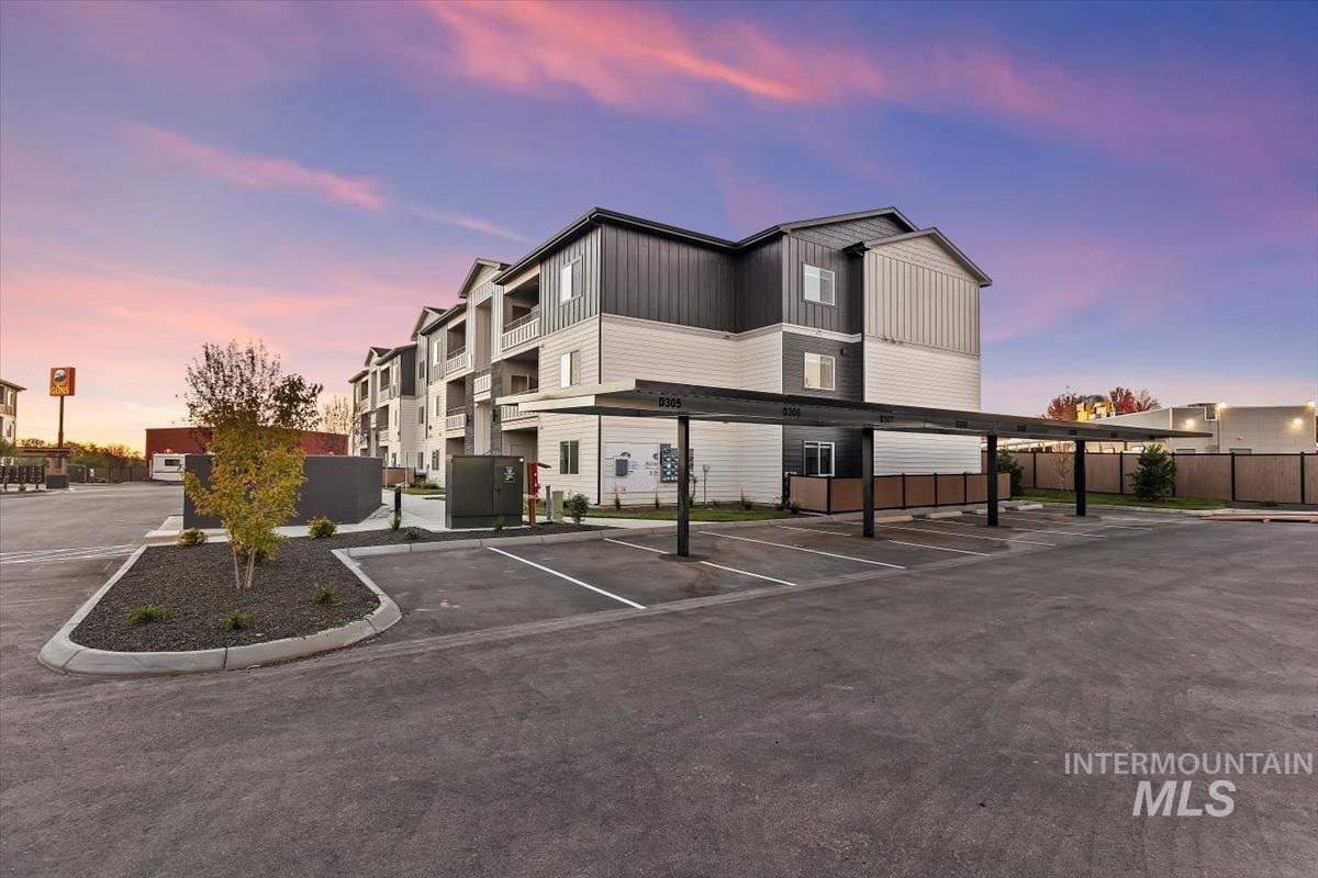 9848 W Sand Hill Dr, Nampa, Idaho 83687, Residential Income For Sale, Price $16,750,000, 98961304
