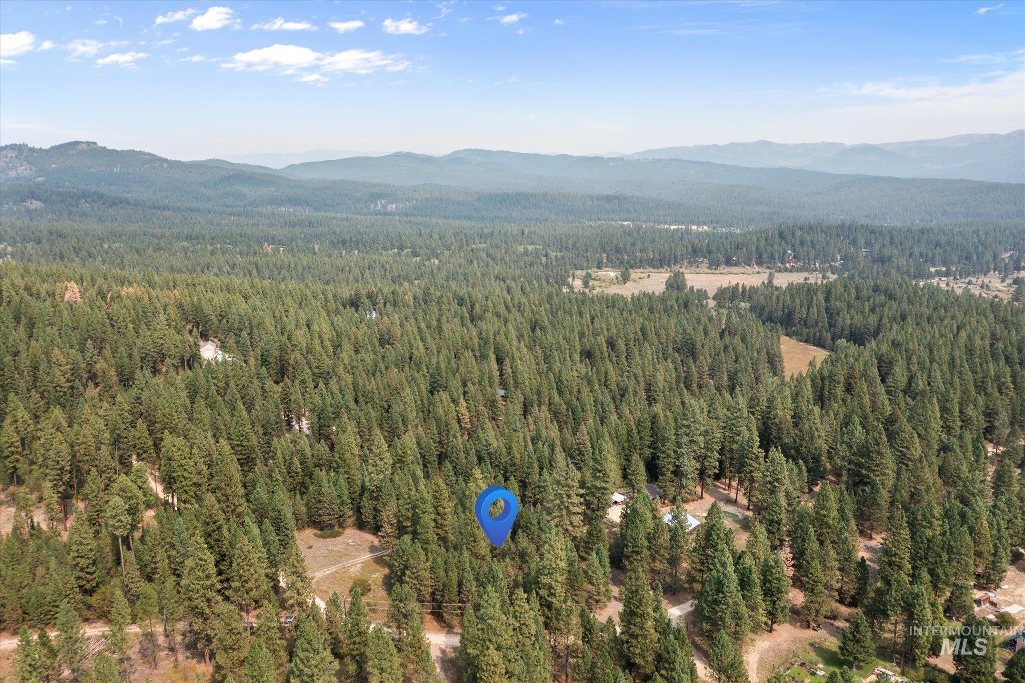 Bird's eye view of a mountainous background