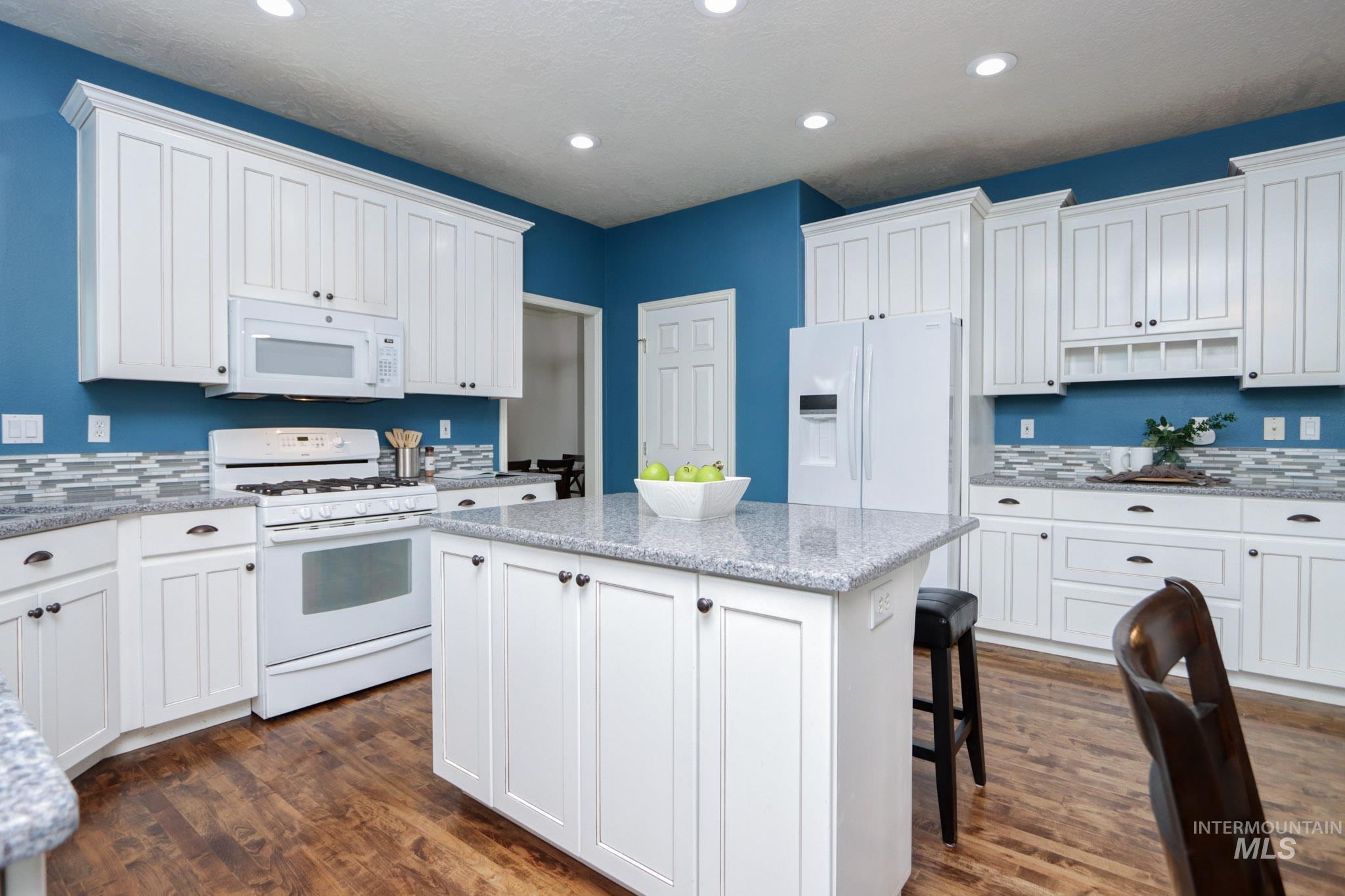 1877 S Rustic Mill Pl., Boise, Idaho 83709, 4 Bedrooms, 2.5 Bathrooms, Residential For Sale, Price $668,000, 98961307