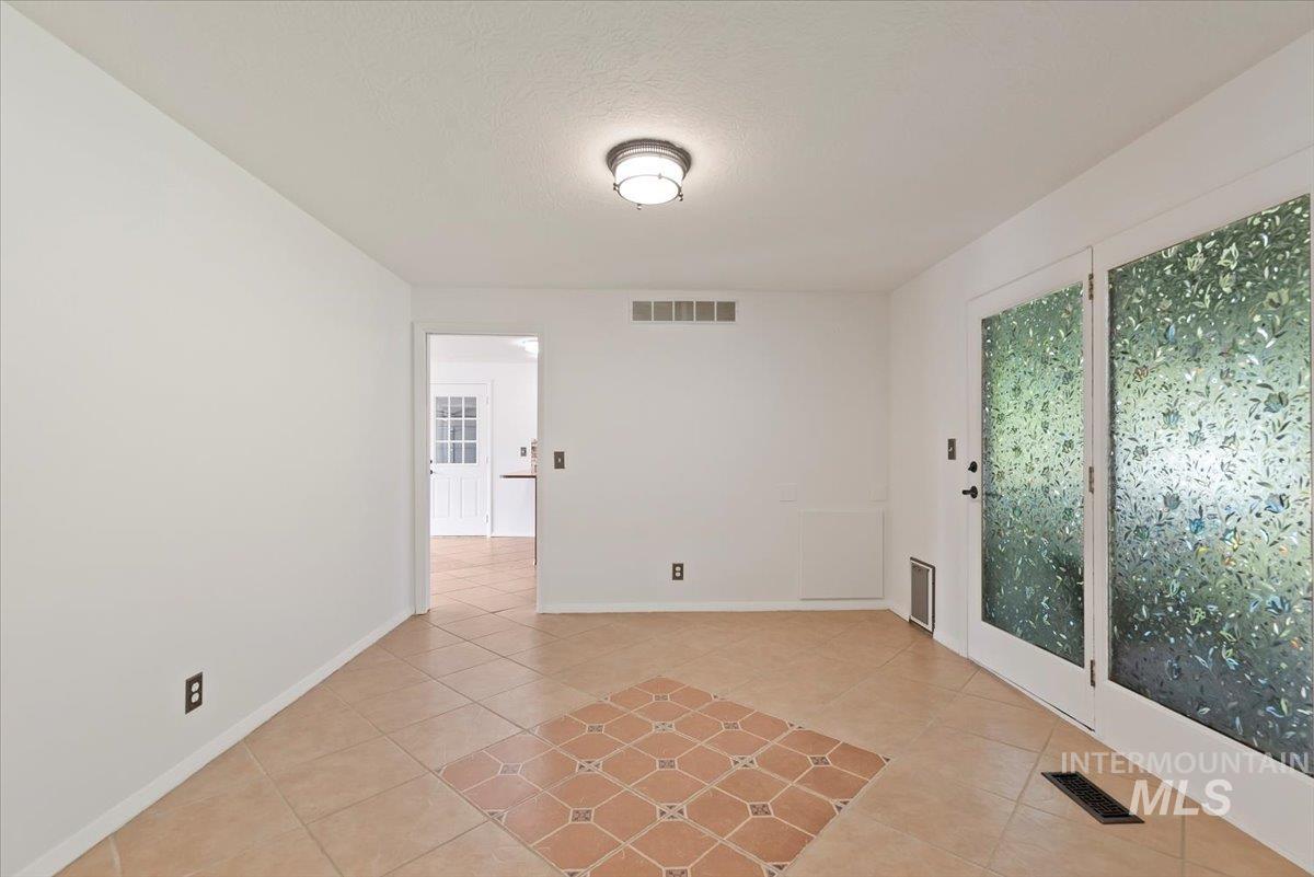 3470 S Cole, Boise, Idaho 83709, 5 Bedrooms, 2.5 Bathrooms, Residential For Sale, Price $799,900, 98961313