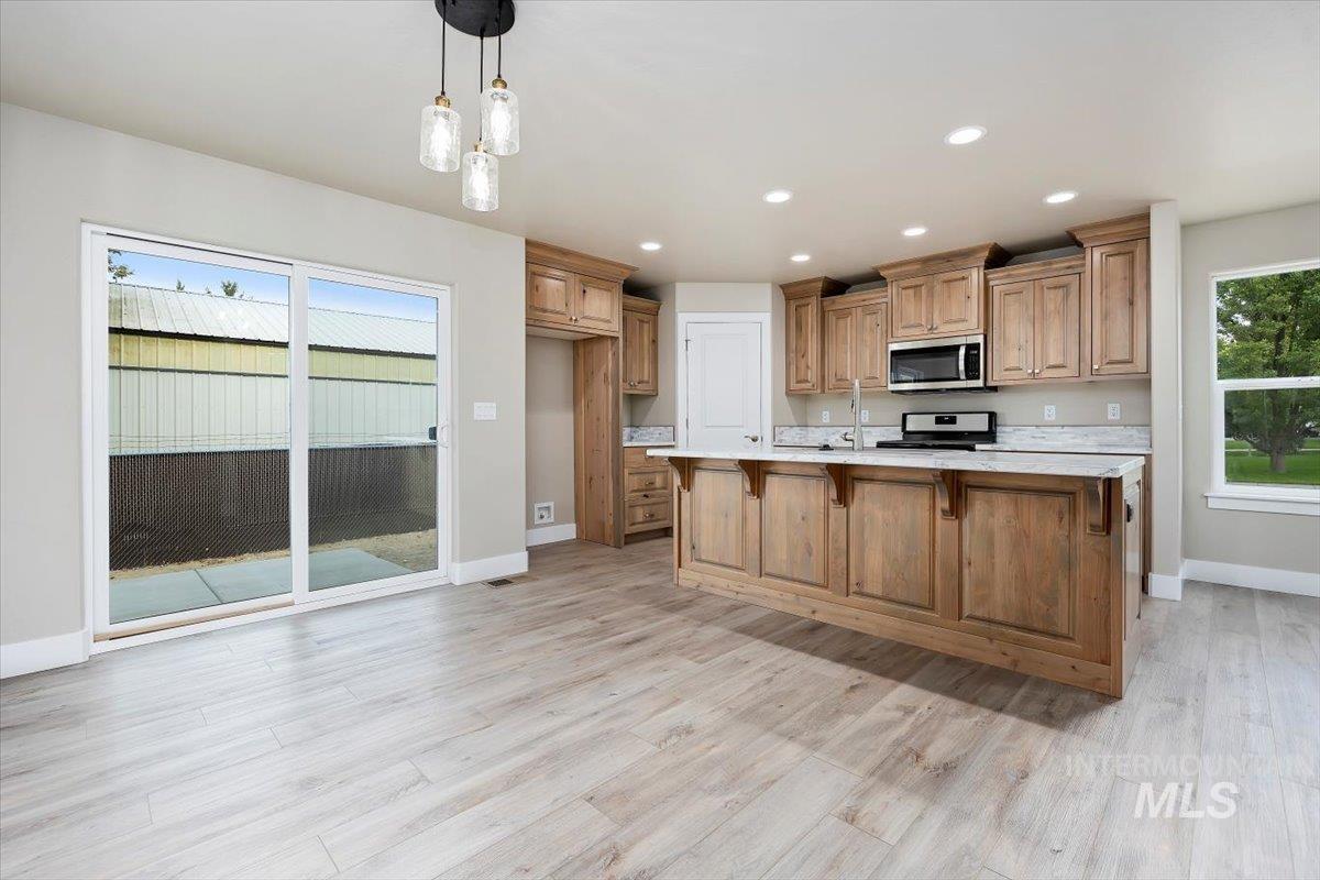 816 Jack Ave, Jerome, Idaho 83338, 4 Bedrooms, 2.5 Bathrooms, Residential For Sale, Price $396,000, 98961314
