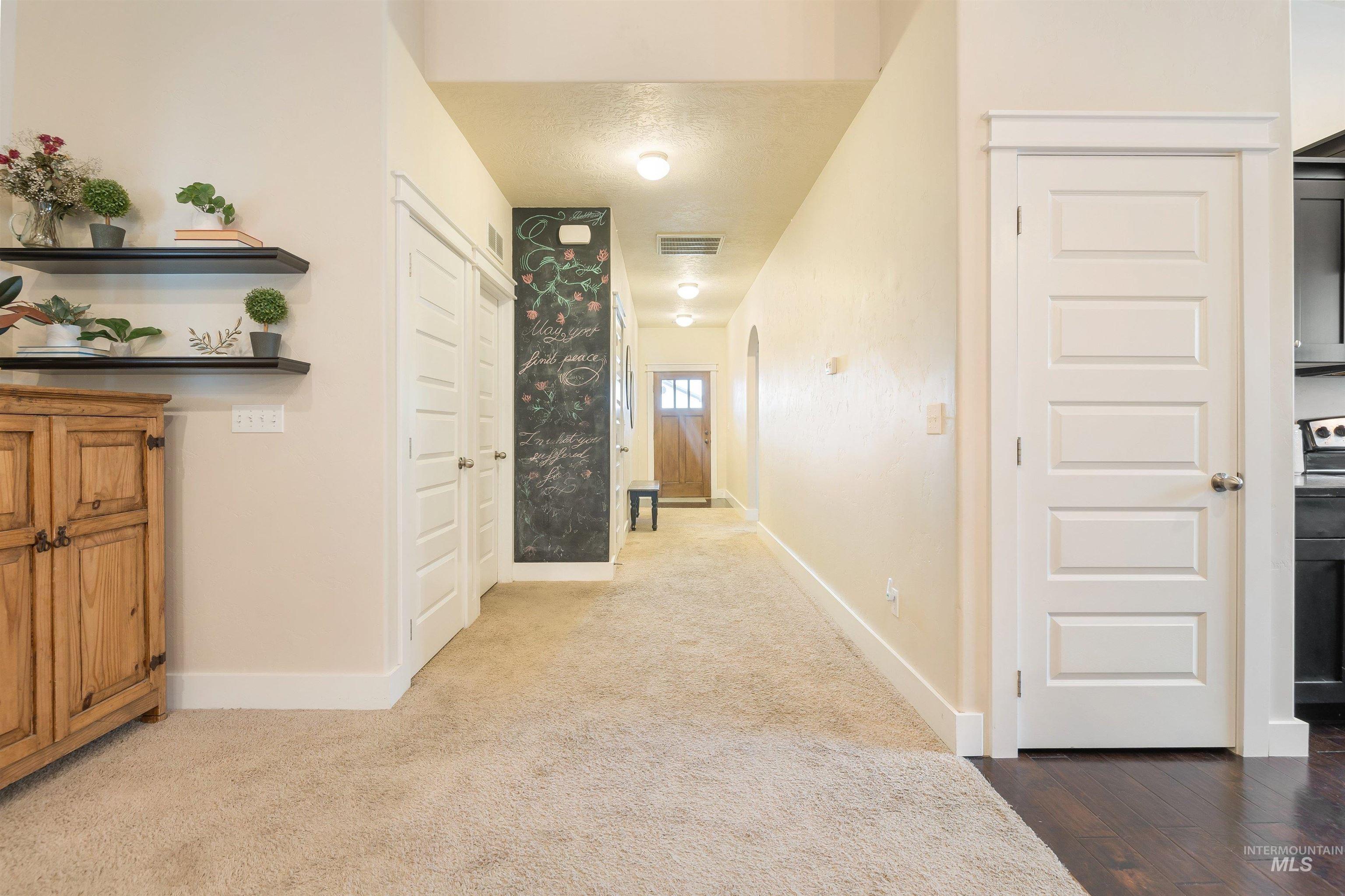 1567 NE Cinder Loop, Mountain Home, Idaho 83647, 3 Bedrooms, 2 Bathrooms, Residential For Sale, Price $375,000, 98961315