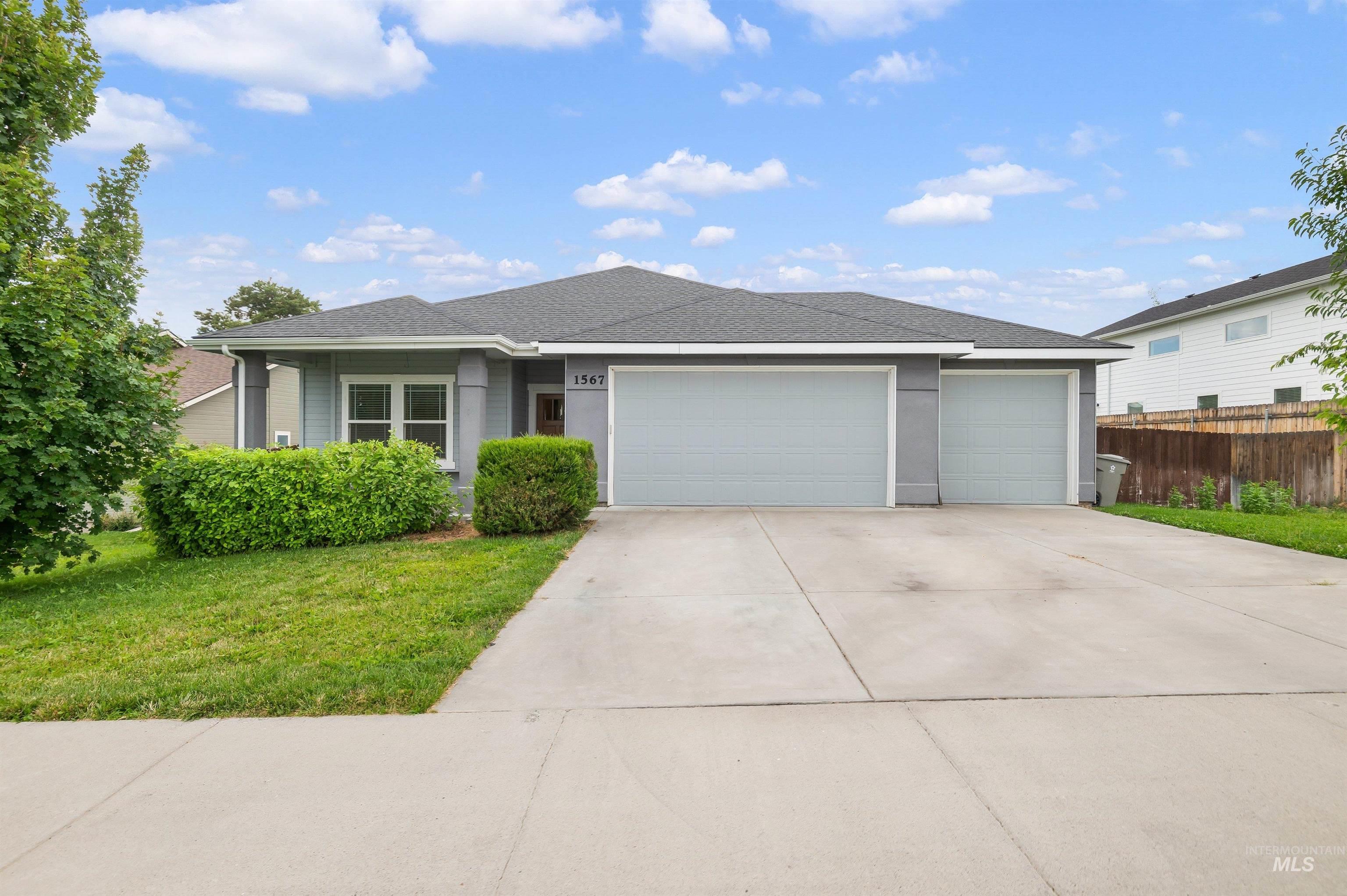 1567 NE Cinder Loop, Mountain Home, Idaho 83647, 3 Bedrooms, 2 Bathrooms, Residential For Sale, Price $375,000, 98961315